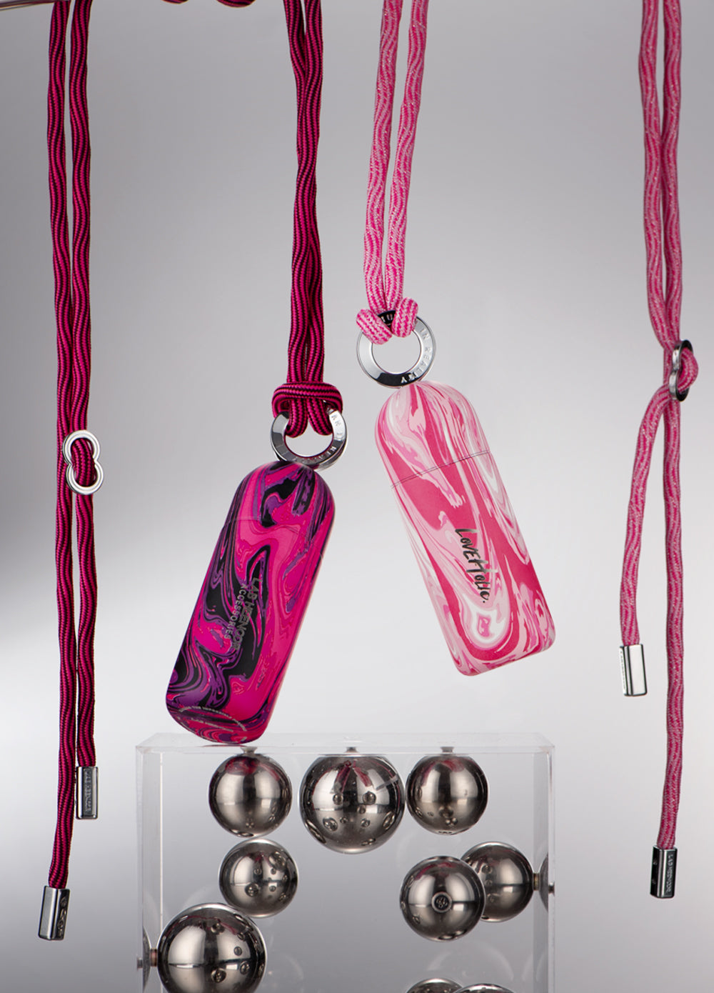 LOVEHOLIC GIFTING ACCESSORIES